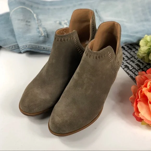 Lucky Brand Bustina Bootie LPBustna size 9.5 👢 - Picture 5 of 7